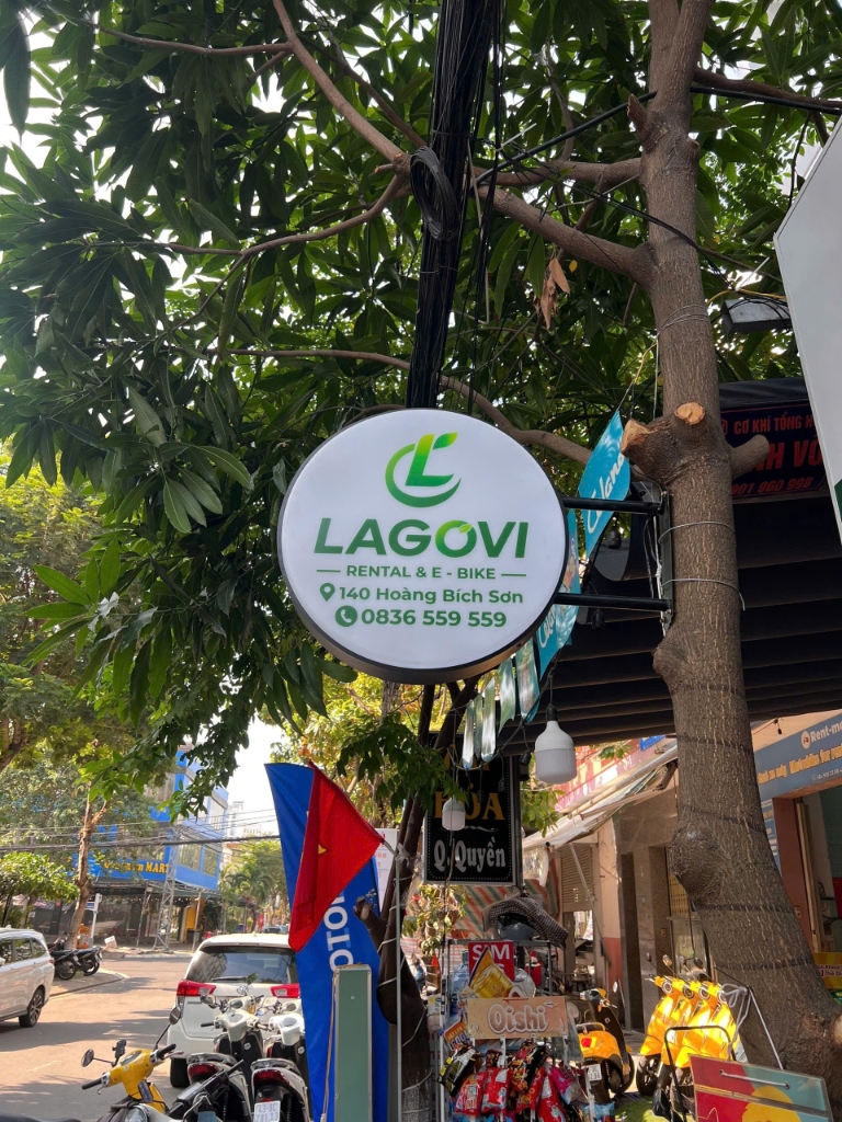 Biển hiệu nhận diện thương hiệu LAGOVI tại 140 Hoàng Bích Sơn